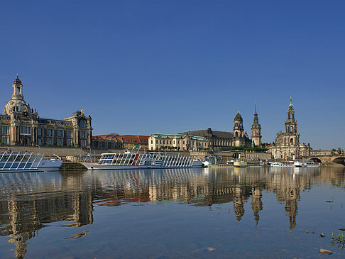 Fotos Elbe vor dem Terrassenufer
