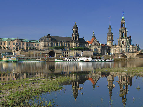 Blick auf den Schlossplatz Foto 