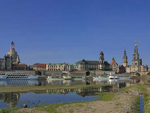 Blick auf den Schlossplatz Foto 