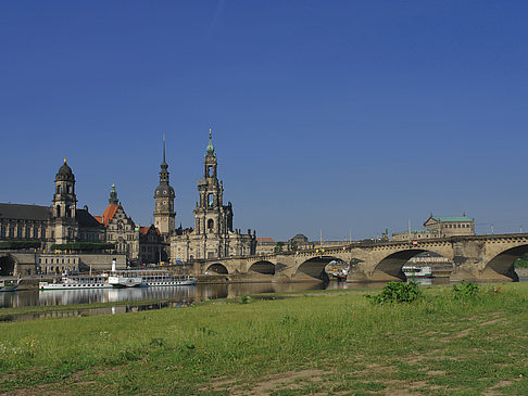 Foto Blick auf die Brühlsche Terrasse - Dresden