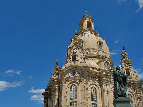 Frauenkirche und Lutherdenkmal