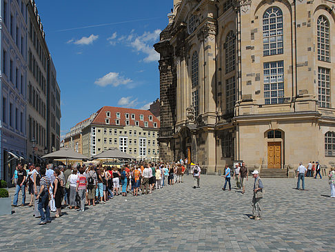 Frauenkirche und Neumarkt Foto 