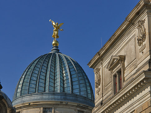 Kunstakademie Fotos