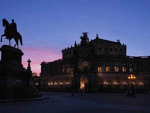 Fotos Statue und Semperoper | Dresden