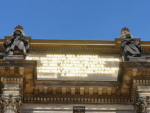 Fotos König-Johann-Statue