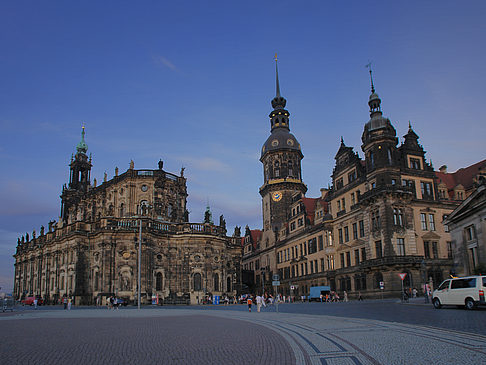 Fotos Schloss und Hofkirche am Abend | Dresden