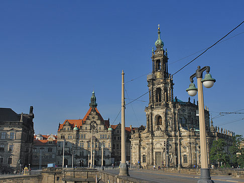 Blick auf den Schlossplatz Fotos