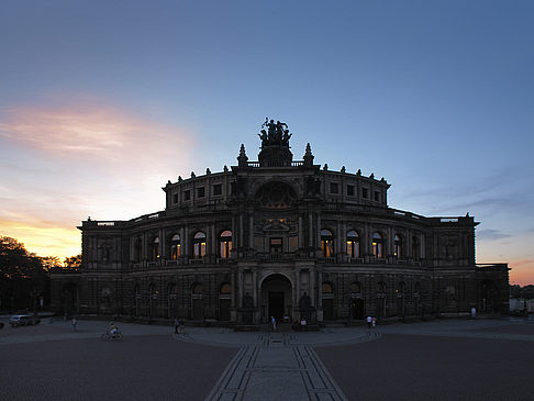 Foto Semperoper abends