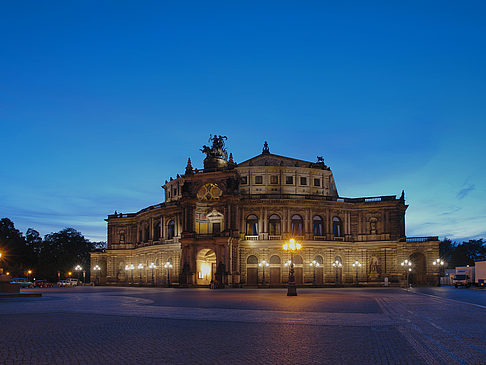 Fotos Semperoper abends