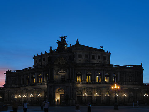 Foto Semperoper abends