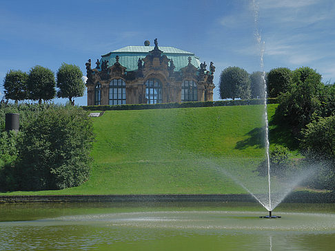 Springbrunnen Fotos