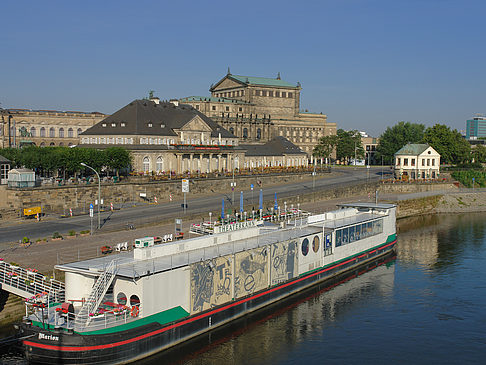 Theaterkahn