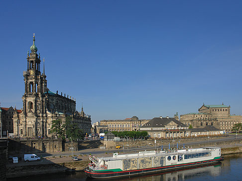 Blick auf den Theaterplatz Foto 