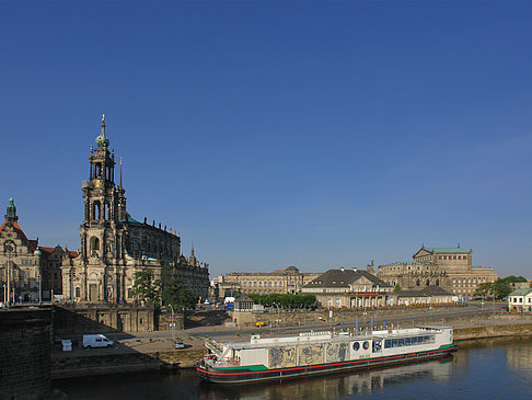 Foto Blick auf den Theaterplatz - Dresden