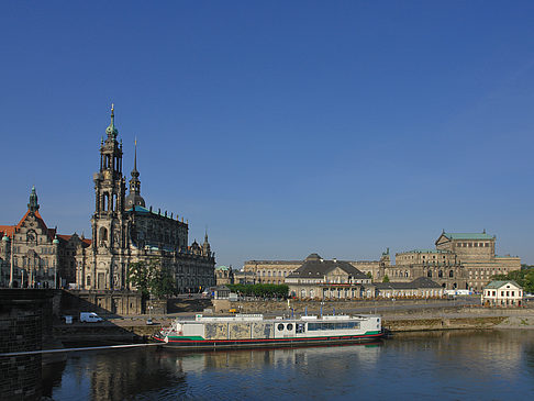 Foto Blick auf den Theaterplatz