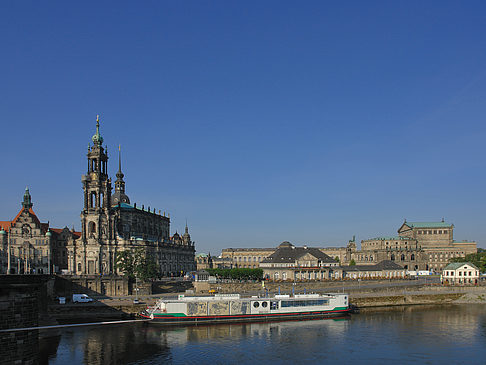 Foto Blick auf den Theaterplatz - Dresden