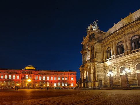 Foto Theaterplatz nachts - Dresden