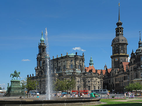 Foto Schloss und Hofkirche
