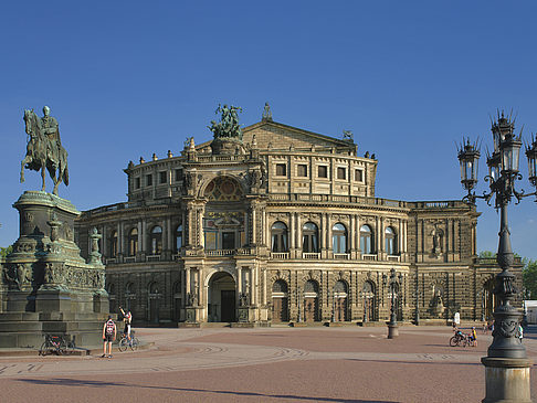Fotos Theaterplatz