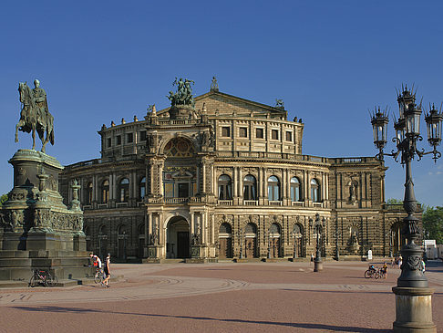 Theaterplatz