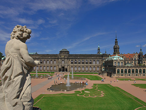 Statuen