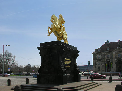 Goldener Reiter Fotos