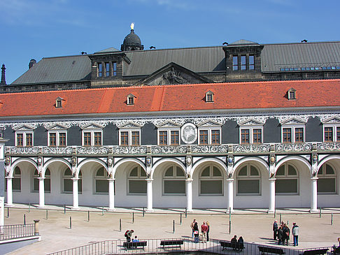 Foto Langer Gang am Stallhof