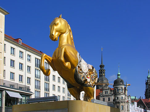 Schlossstraße Fotos